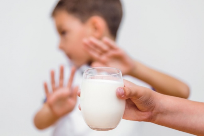 Principais diferenças entre intolerância à lactose e alergia ao leite